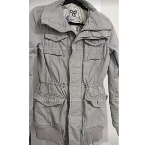 ❤️REDUCED PRICE❤️ TNA Utility Jacket from Aritzia, Gray Colour,  Size Medium